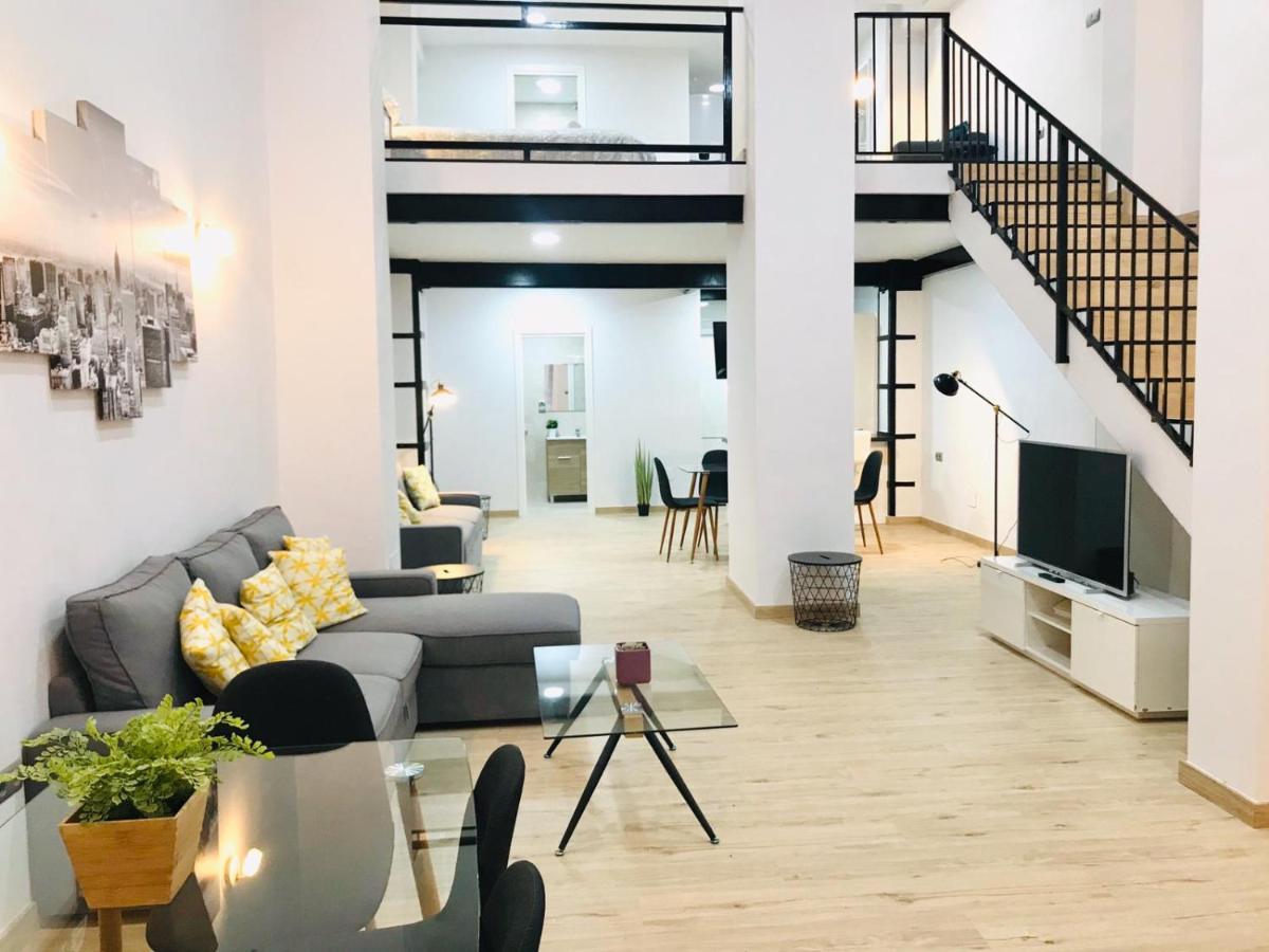 Modern & Spacious Apartment In Plaza De La Merced Málaga Exterior foto